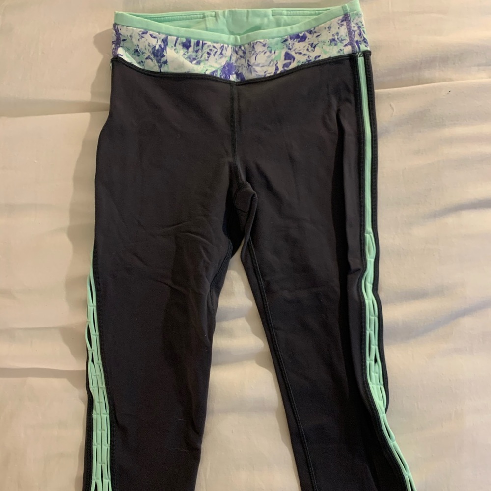 Cropped Ivivva Leggings